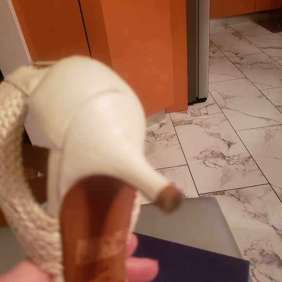 Women leather shoes - Picture 9 of 9